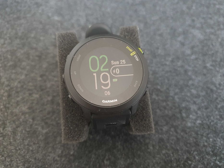 Smartwatch Garmin Forerunner 55 czarny