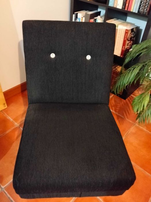 2 sofás individuais em perfeito estado