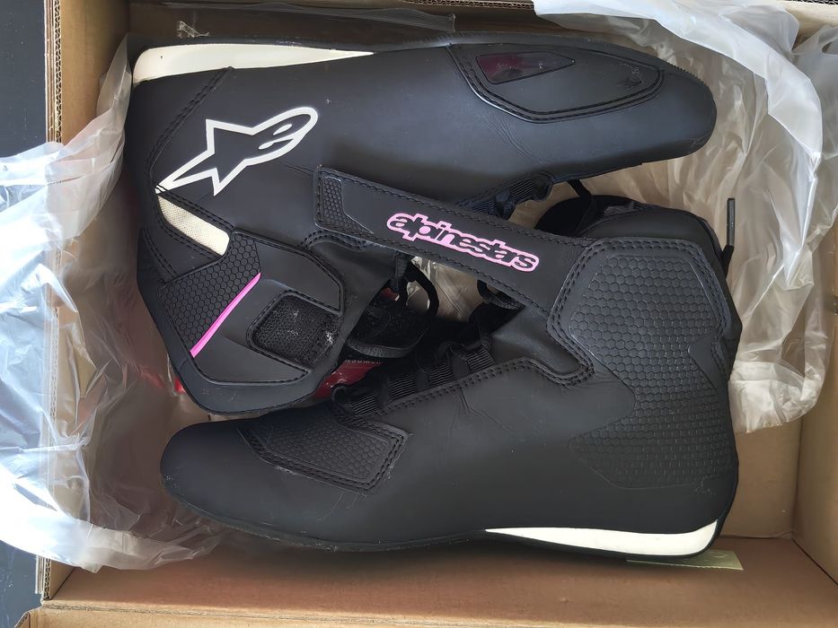 Botas moto Alpine Stars - Sektor Shoe dois pares, 37 e 42 - Vendo junto ou separado
