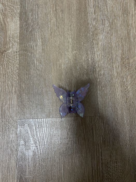 Крабік-метелик фіолетового кольору
