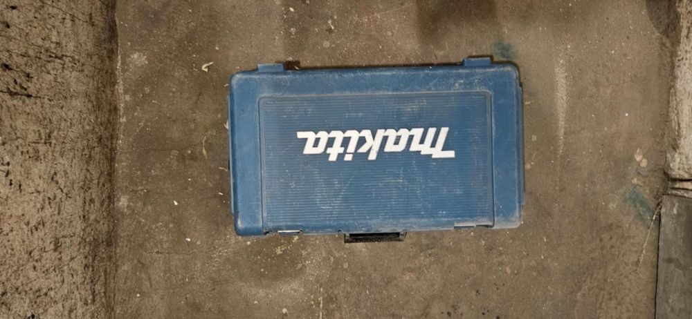 Wkrętarka z magazynkiem do płyt KG