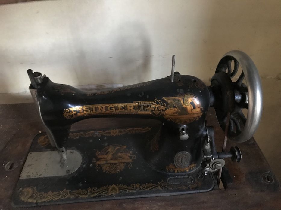 Maquina de costura singer