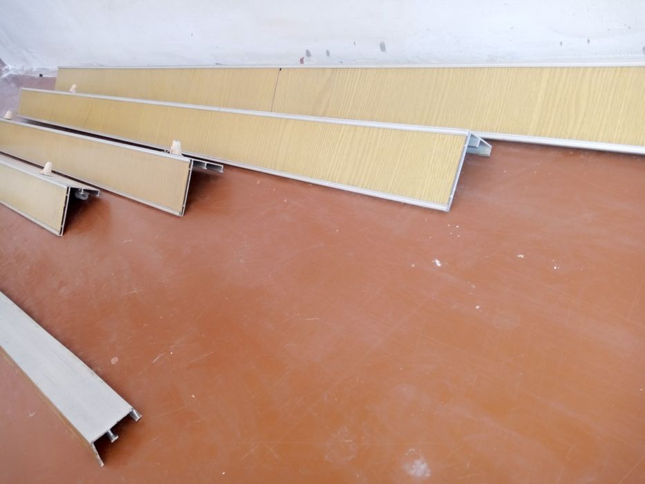 Карниз алюминий.