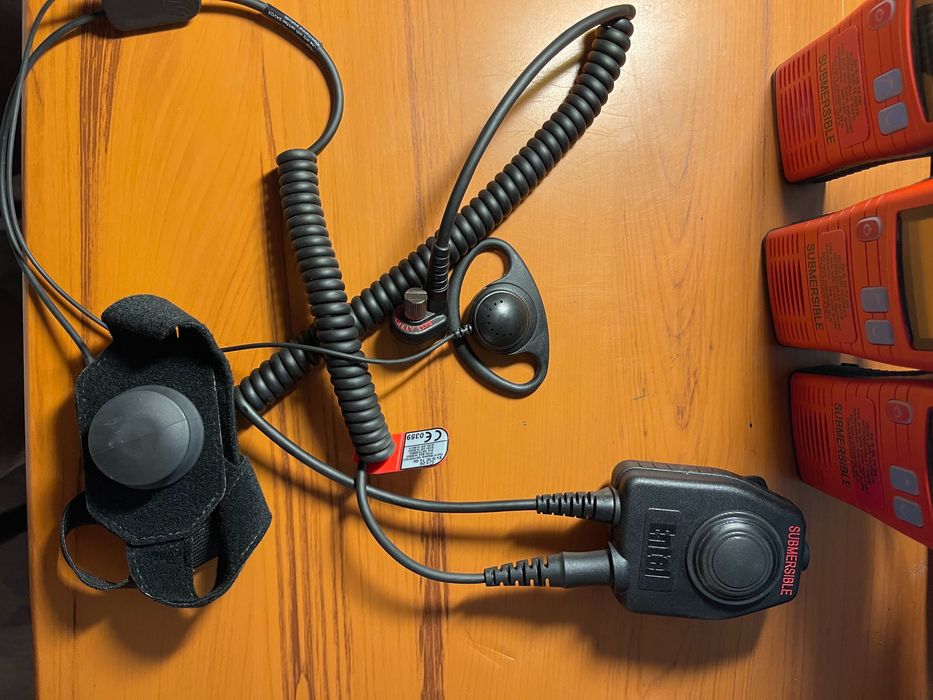 Продам радиостанцию Entel HT883 Ex