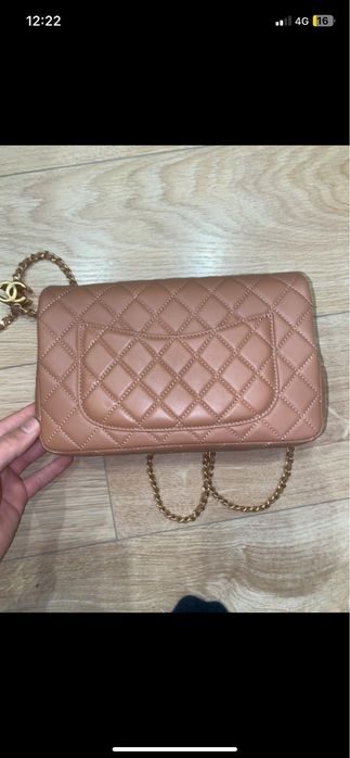 Chanel Classic Flap Bag em castanho