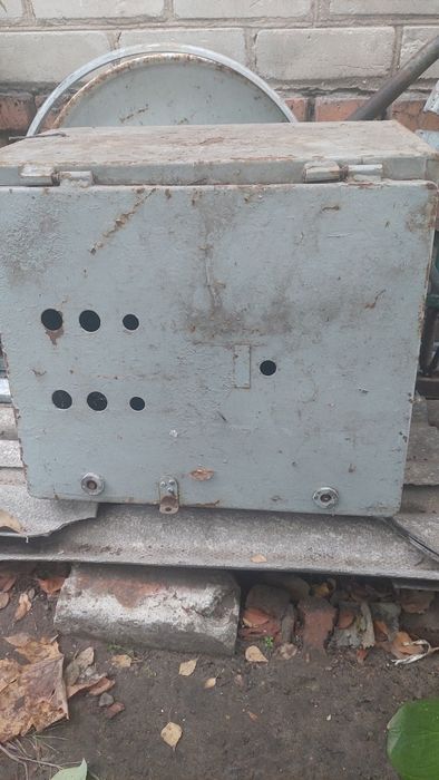 Продам металический ящик.