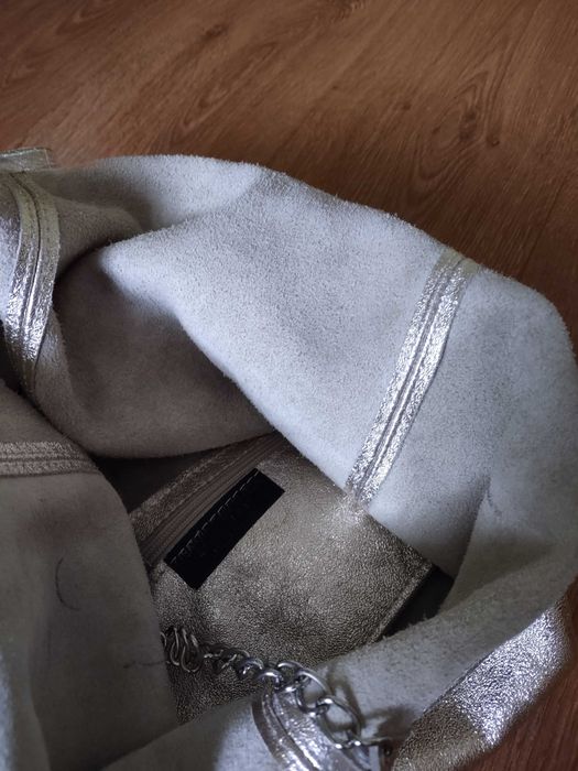 Torebka złota ze skóry