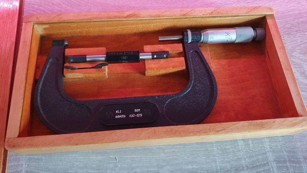 FWP VIS Mikrometr 100-125 mm 0.01 Kl.1 | Nieużywany. Kontrola techniczna. Stan kolekcjonerski.