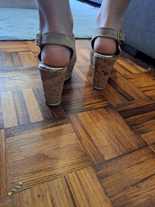 Calçado mulher em Beje