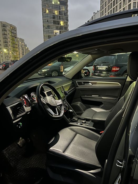 Кросовер Volkswagen Atlas 2020