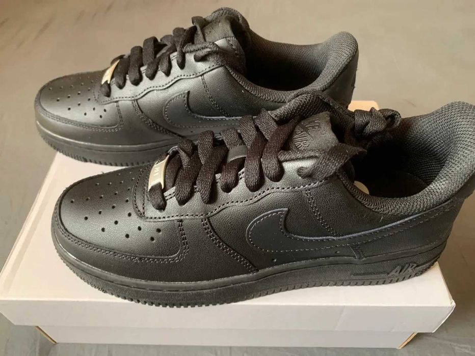 Nike_Air_Force_1_Low_'07_Black R.37,5