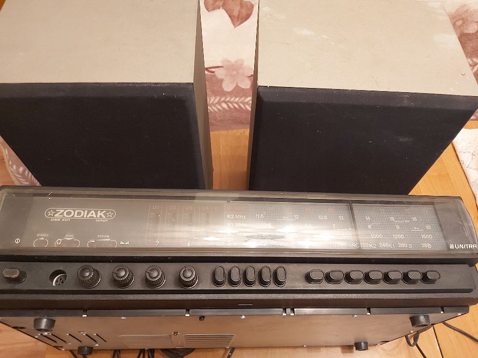 Kolumny Unitra PRL sprawne