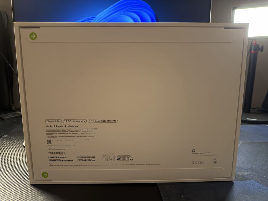 Apple Macbook M5 Pro 14’ | 1TB | 24GB RAM |  (O NOVO)