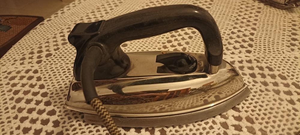 Ferro de engomar Morphy Richards