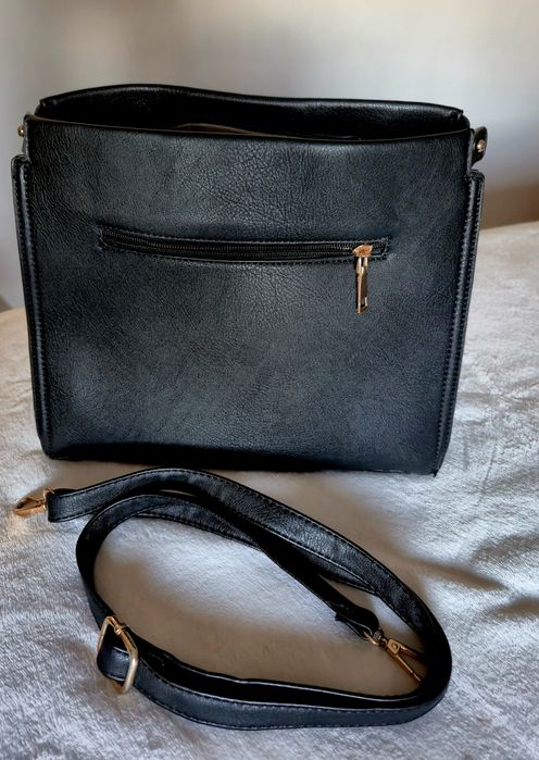 Mala preta médio porte