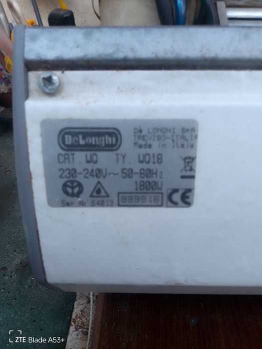 Aquecedor de  Parede Delonghi Quarz