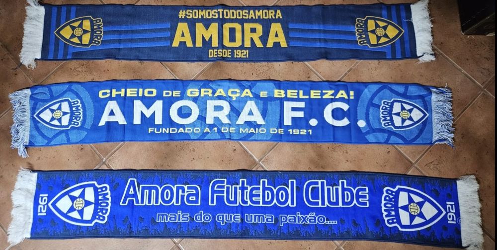 3 cachecois do Amora