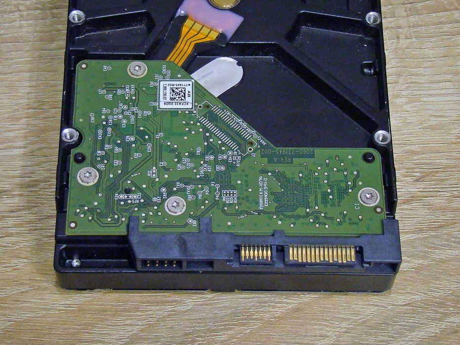 Продам жесткий диск (HDD) для ПК WD CAVIAR® PURPLE™ объемом 2 Тб