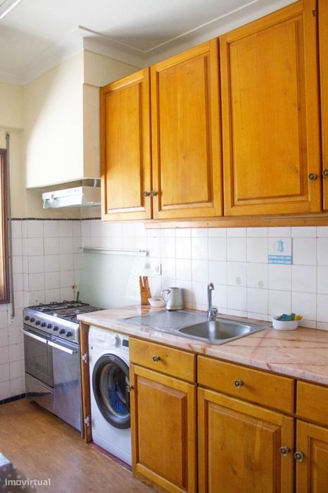 Quarto - localizado em Cedofeita Porto