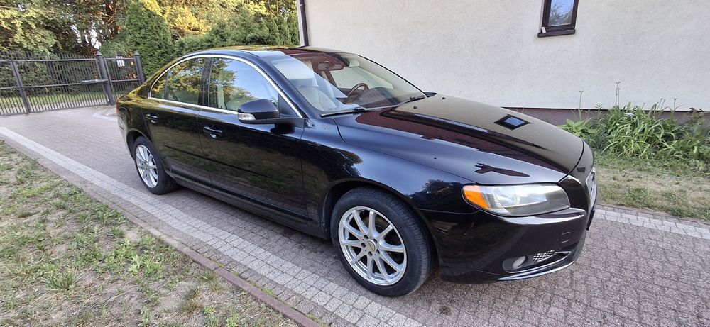 Volvo S80
