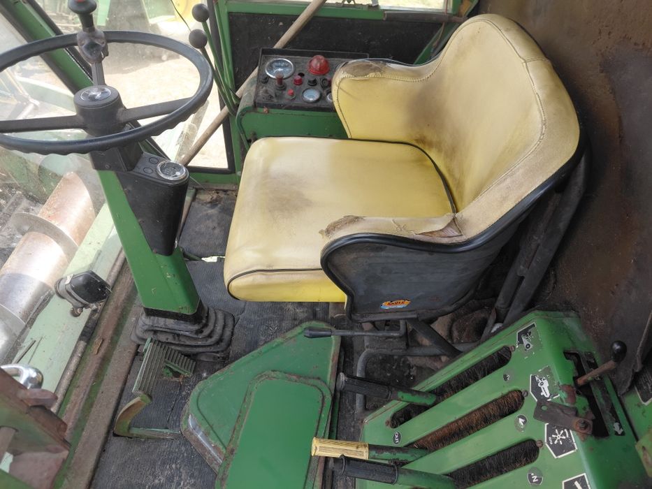 Комбайн Johne Deere 952