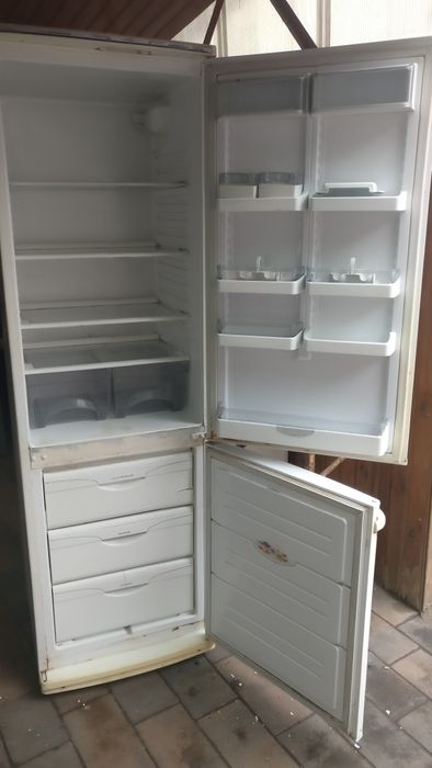 Продам холодильник б/у Минск Атлант