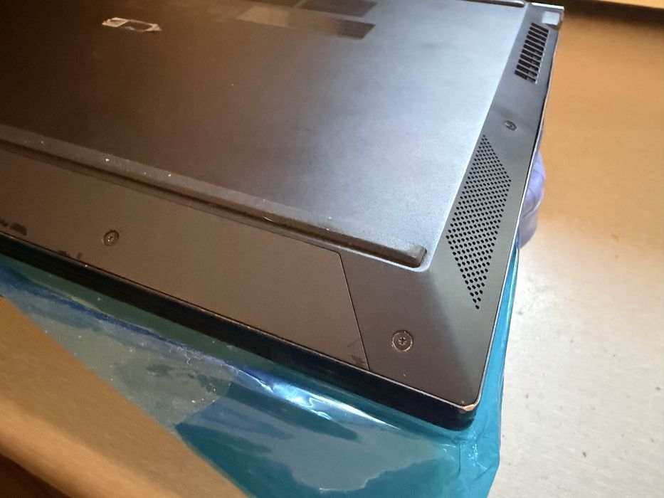 Asus ux3402 va nie wkacza sie