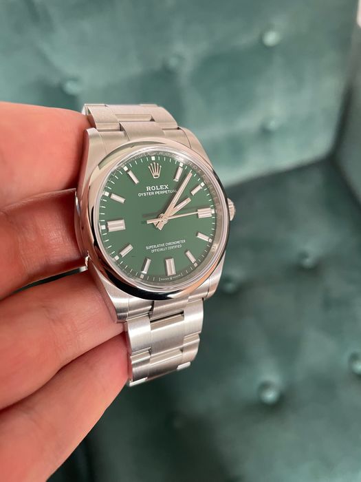 ROLEX Oyster Perpetual Green 126000
