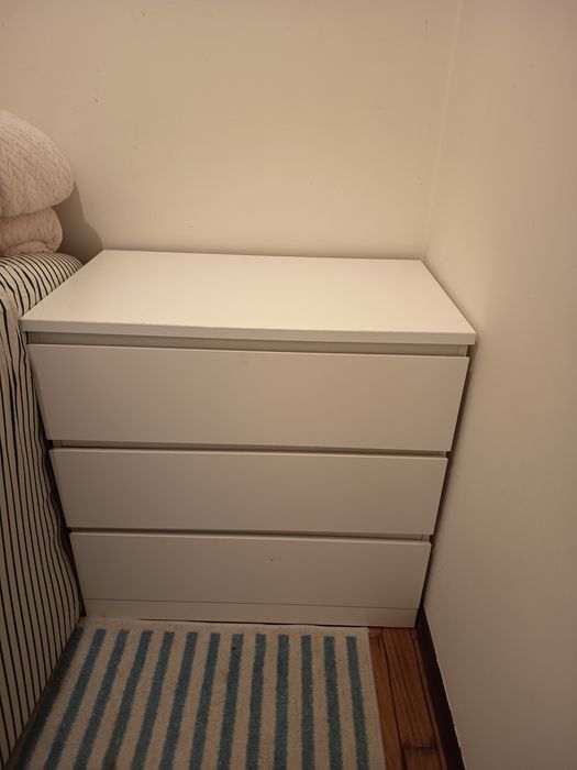Cómoda Branca IKEA 3 gavetas