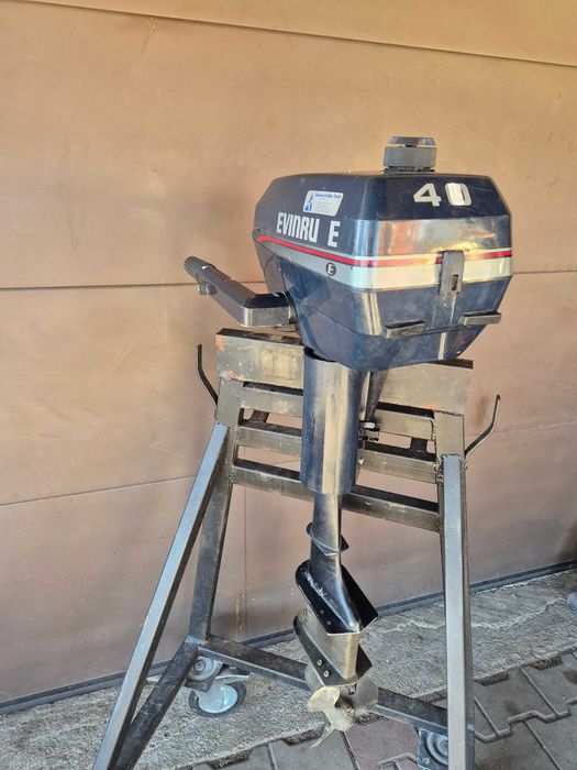 Johnson 4 KM silnik zaburtowy stopa L