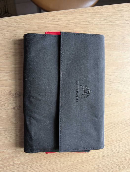 Etui z książką instrukcji do Citroen DS3 w j.niemieckim