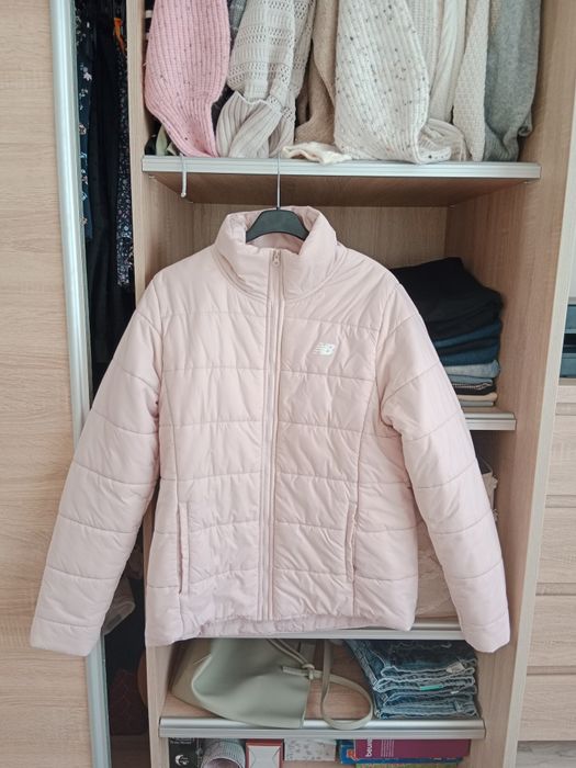 Różowa zimowa pikowana kurtka damska new balance M