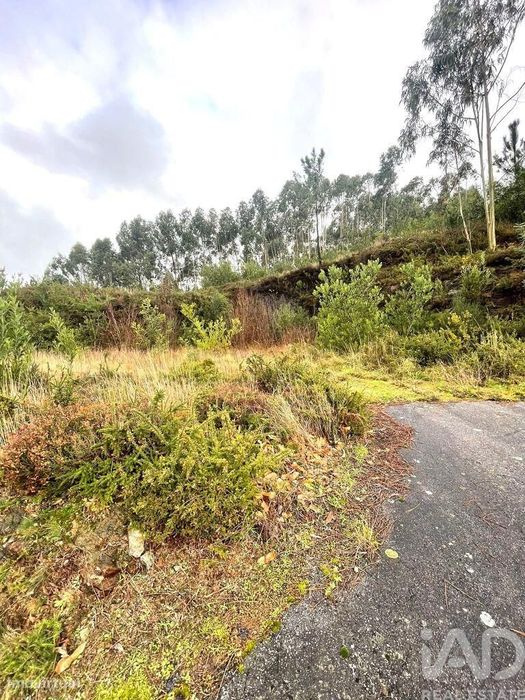Terreno para construção em Outeiro