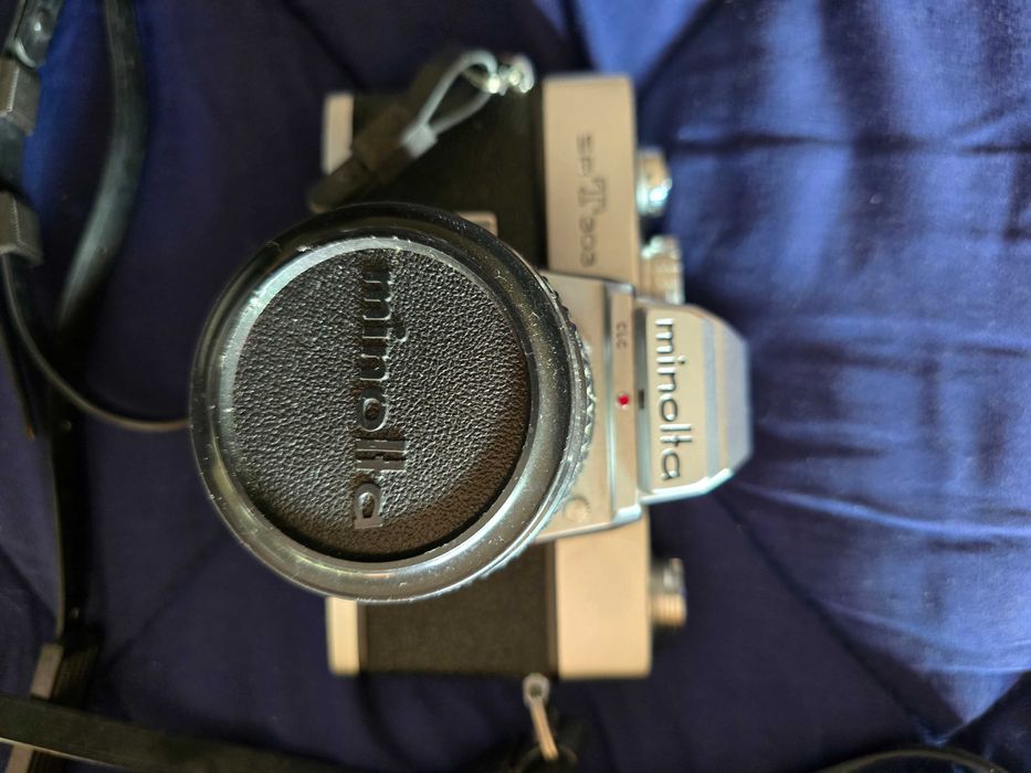 Máquina fotográfica Minolta + teleobjectiva