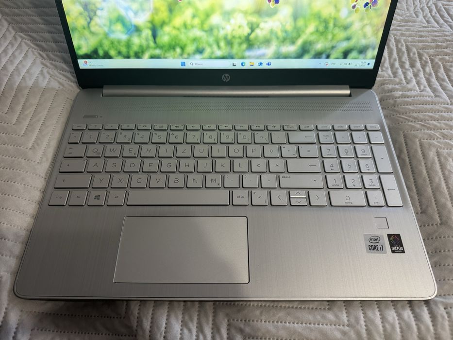 Ноутбук HP Laptor 15s-fg1179ng 32ГБ/1ТБ Intel Core i7