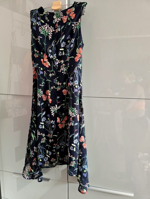 Tommy Hilfiger - zwiewna sukienka w kwiaty rozmiar 6 XS/S