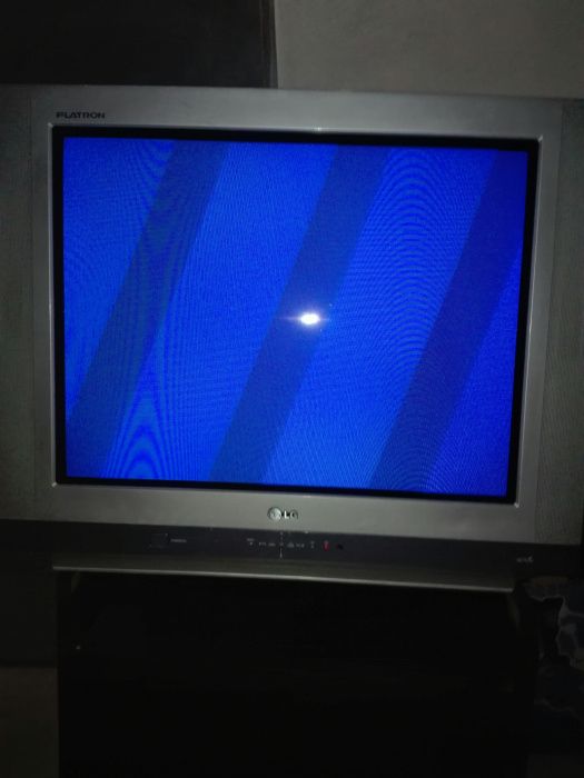 TV LG Flatron ( ecrã plano ) 70 cm