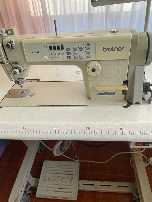 Máquina de Costura Industrial Brother DB2-B755-403A