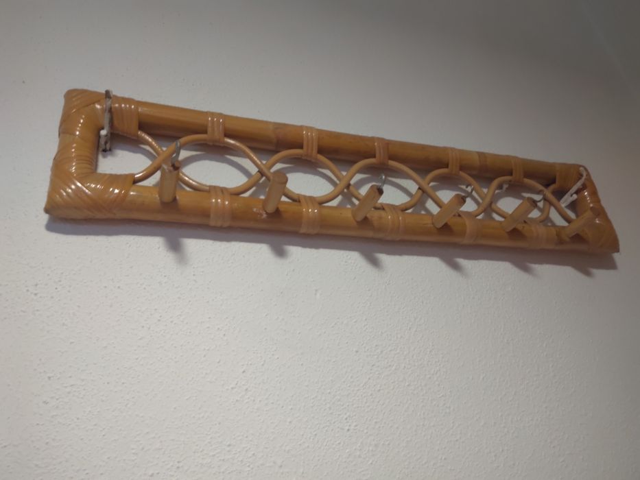 Conjunto de bambu - Mesa e cabide