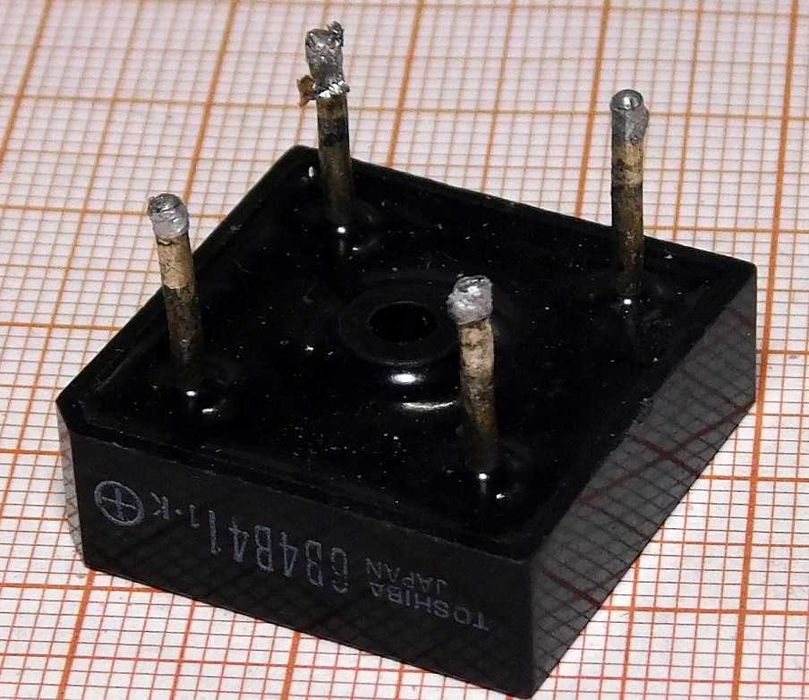 Mostek 6A 100V 6B4B41 Toshiba [M1-194] cena 2 sztuk