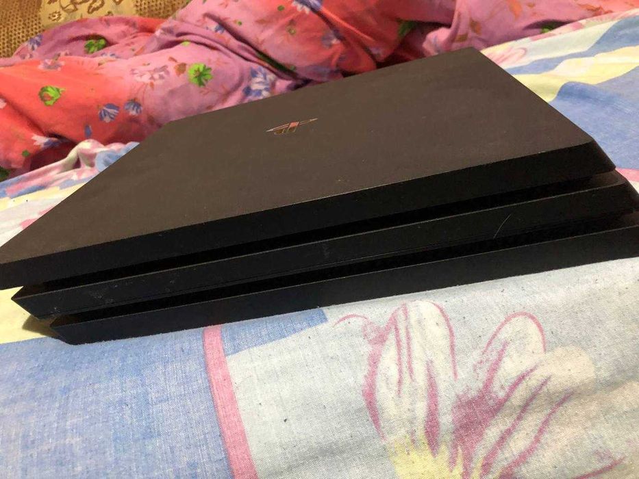 Ps4 PRO с одним джойстиком