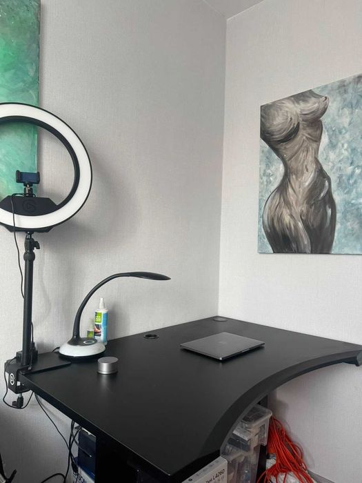 Elektryczne biurko Motiondesk + LED Elgato (okazja! -1200PLN)