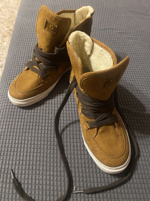 Buty jesienne guess, zimowe z futerkiem 37 23,5 wkładka
