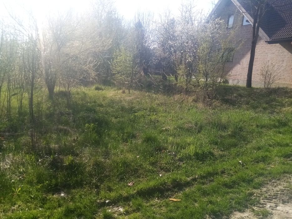 Продається дачна ділянка біля міста