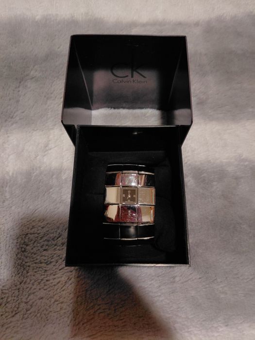 Relogio de mulher Calvin Klein Disco

K40211.02. -15% desconto
