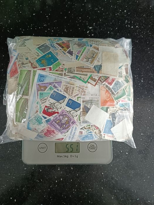 Znaczki pocztowe mix  0.5kg