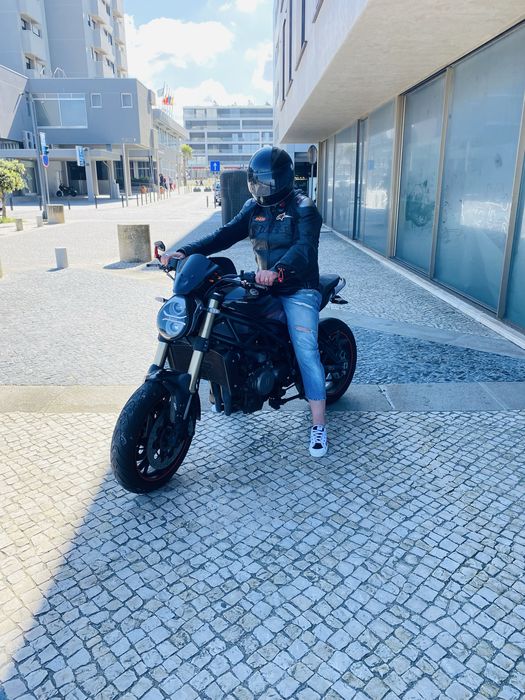 Vendo ou troco benelli 752 S
