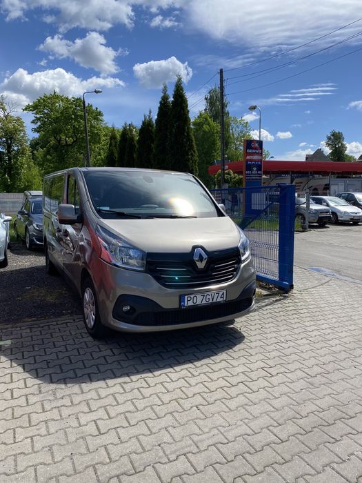 Wynajem Busów osobowych i dostawczych