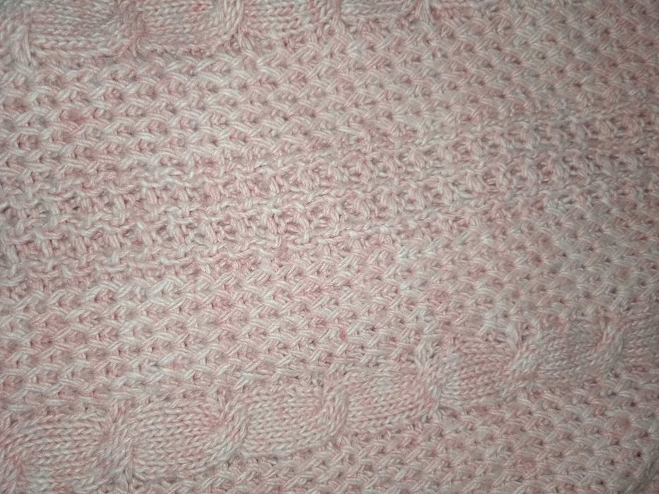 Светр на дівчинку