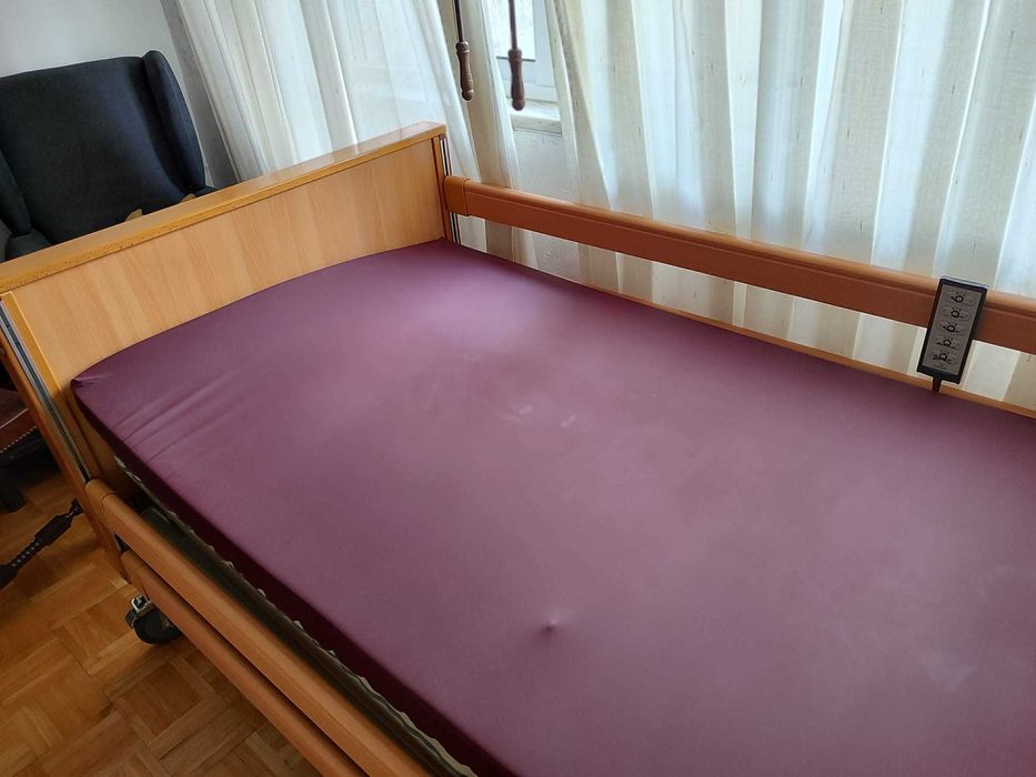 Cama Articulada elétrica  Elevatória Sensicare